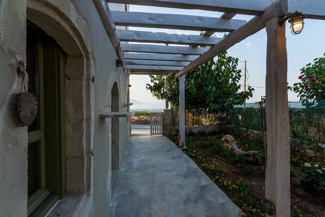 Traditional Stonebuilt Villa Leonanto, Only 5 Km From A Sandy Beach Kásztelosz Kültér fotó