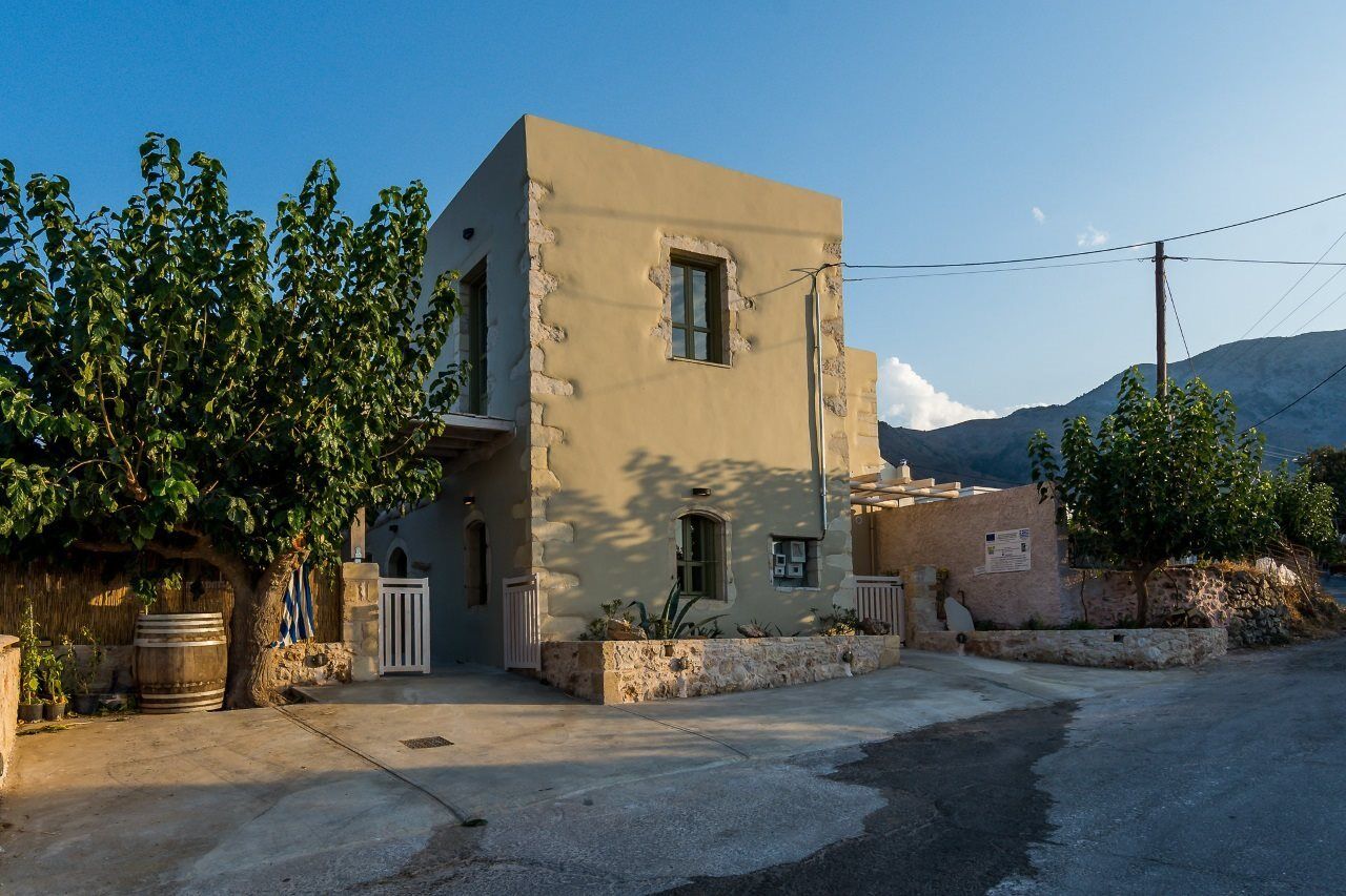 Traditional Stonebuilt Villa Leonanto, Only 5 Km From A Sandy Beach Kásztelosz Kültér fotó